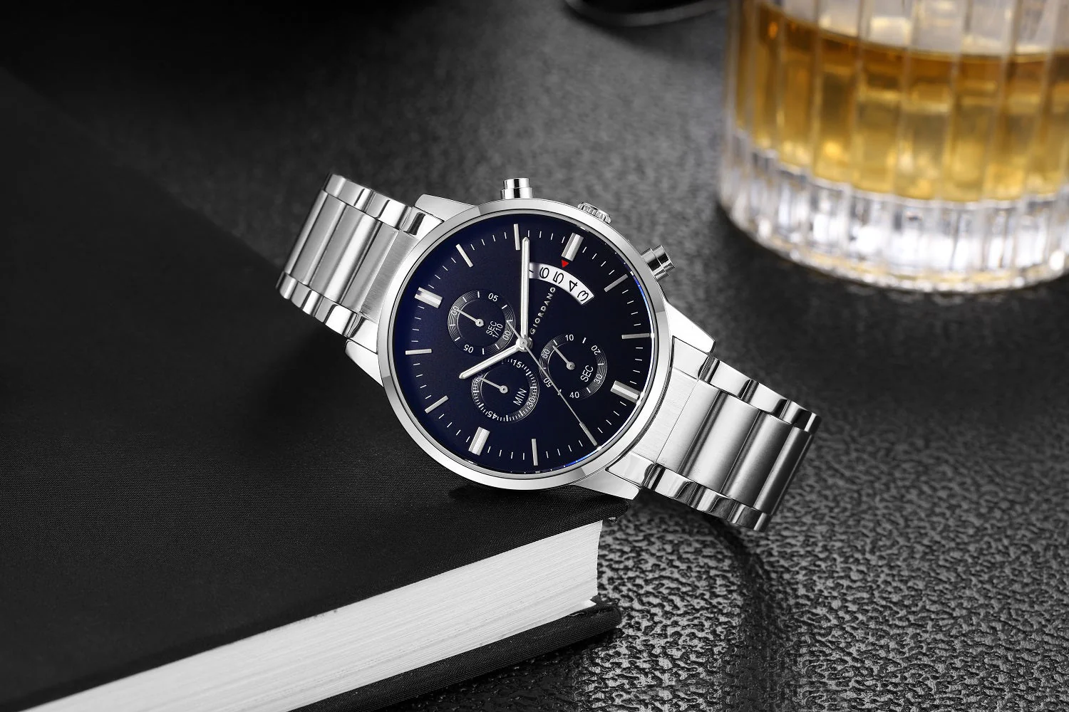 Giordano Analog Stylish Watch for Men Water Resistant Fashion Watch Round Shape with Multi-Functional Wrist Watch for Men & Boys to Compliment Your Look/Ideal Gift for Male - GZ-50055-11A