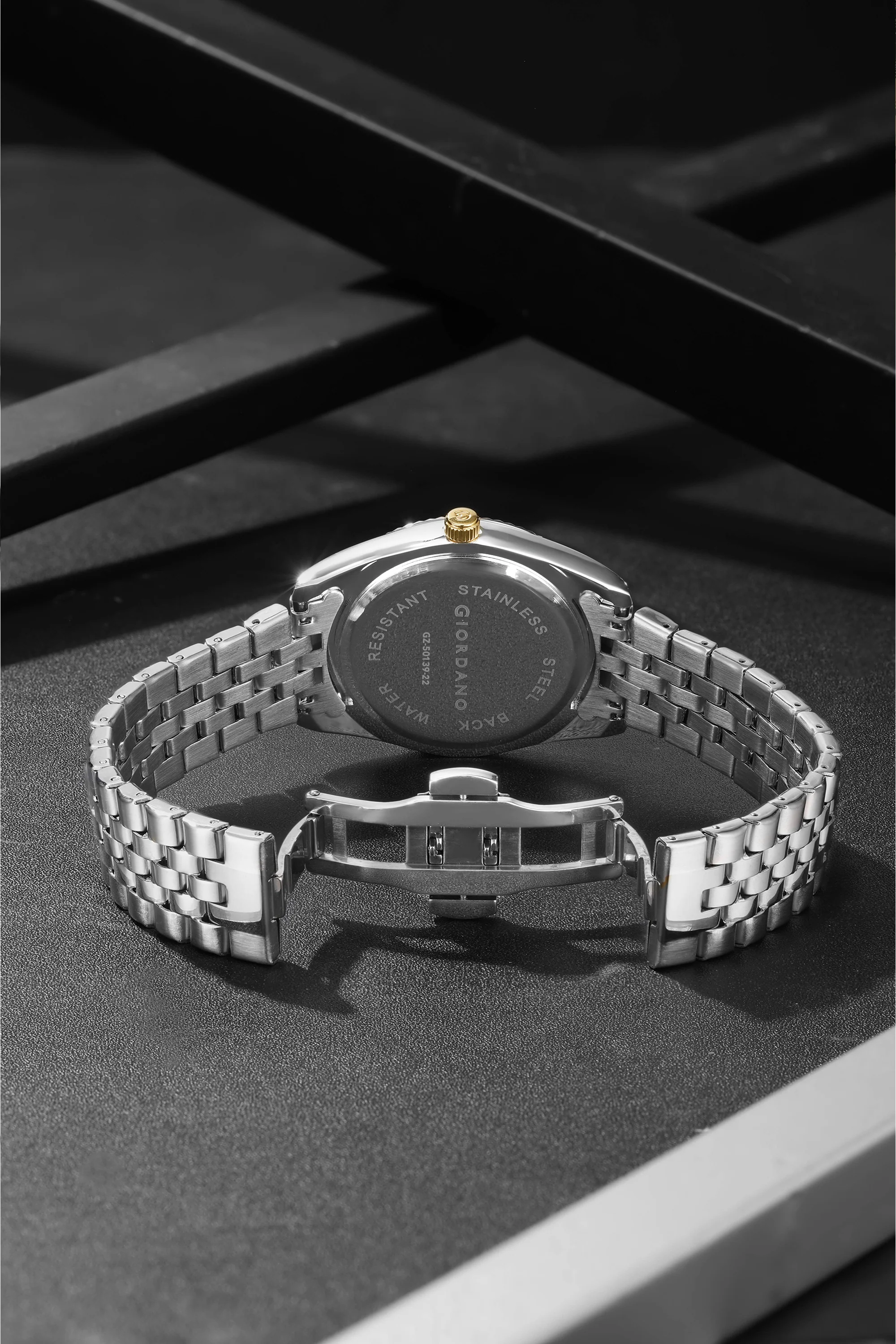 Giordano Analog Watch For Men - Dual-Tone Stainless Steel Strap, Crystal Indices And Fluted Bezel GZ-50139-22 - Image 6