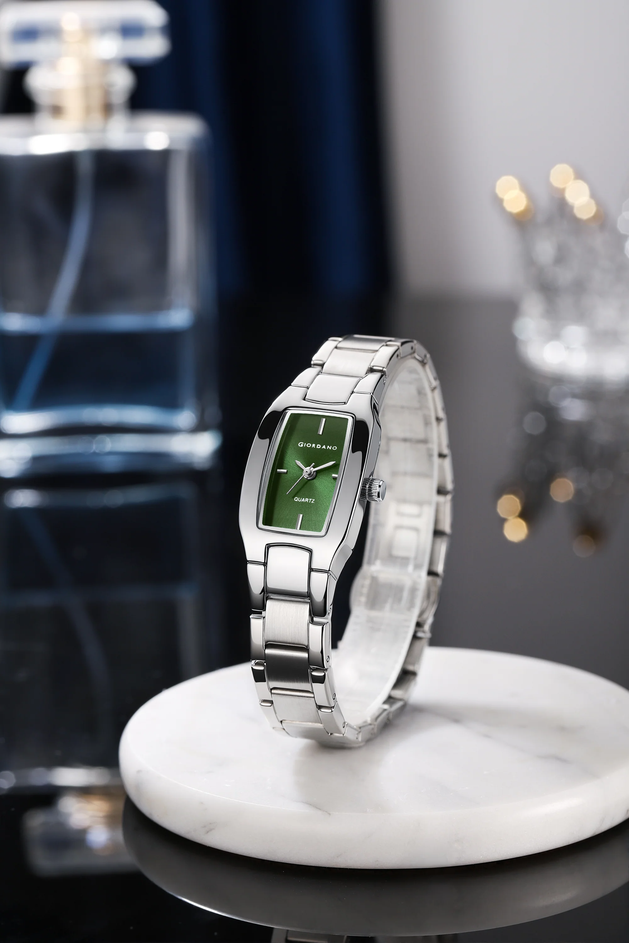 Giordano Classic Analog Watch Watch for Women with Rectangular Dial, Quartz Movement & Stainless Steel Strap - GZ-60170-55