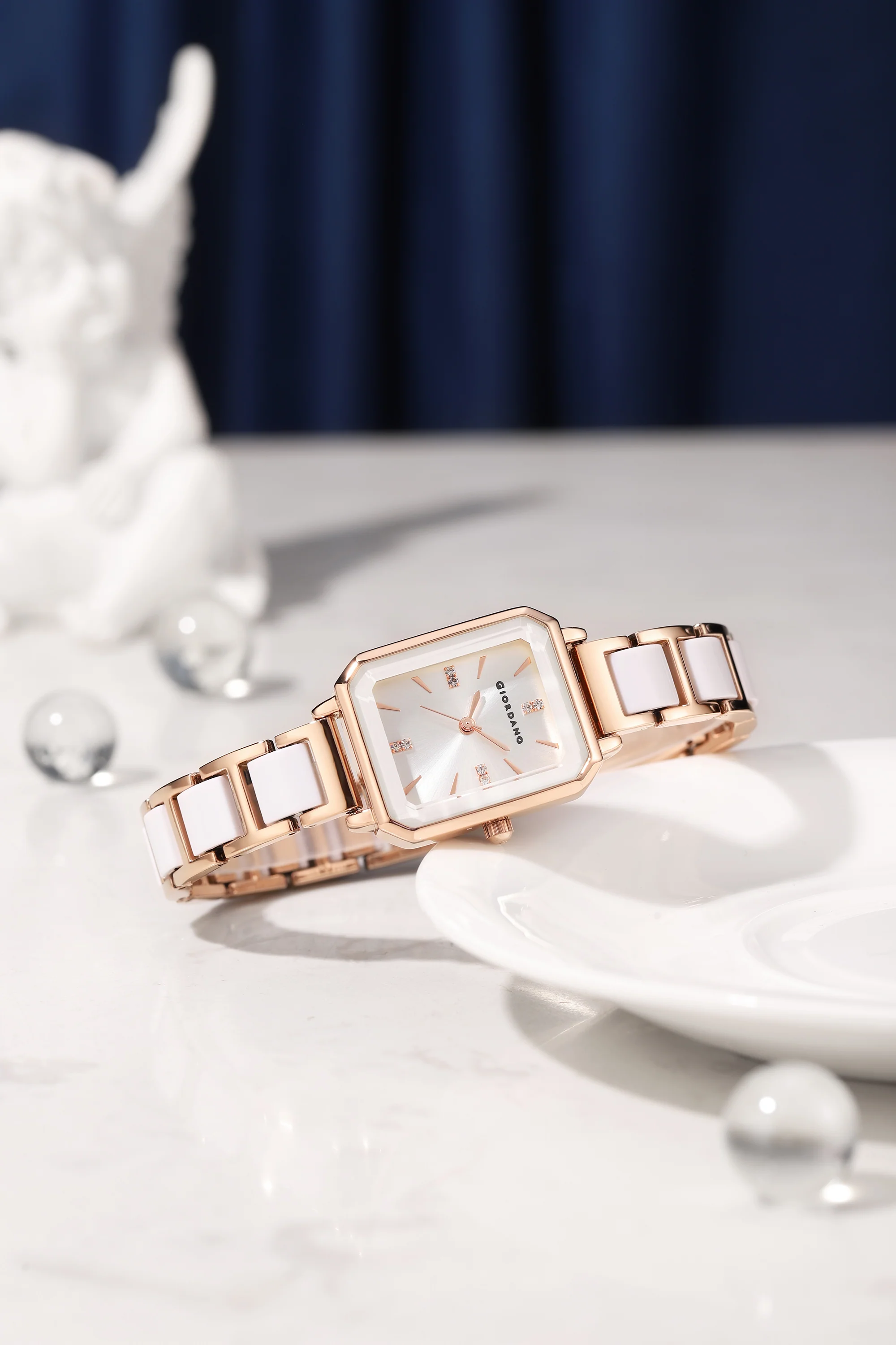 Giordano Classic Rectangular Dial Watch for women with Crystal Markers and dual tone stainless steel Strap GZ-60101-33 - Image 5