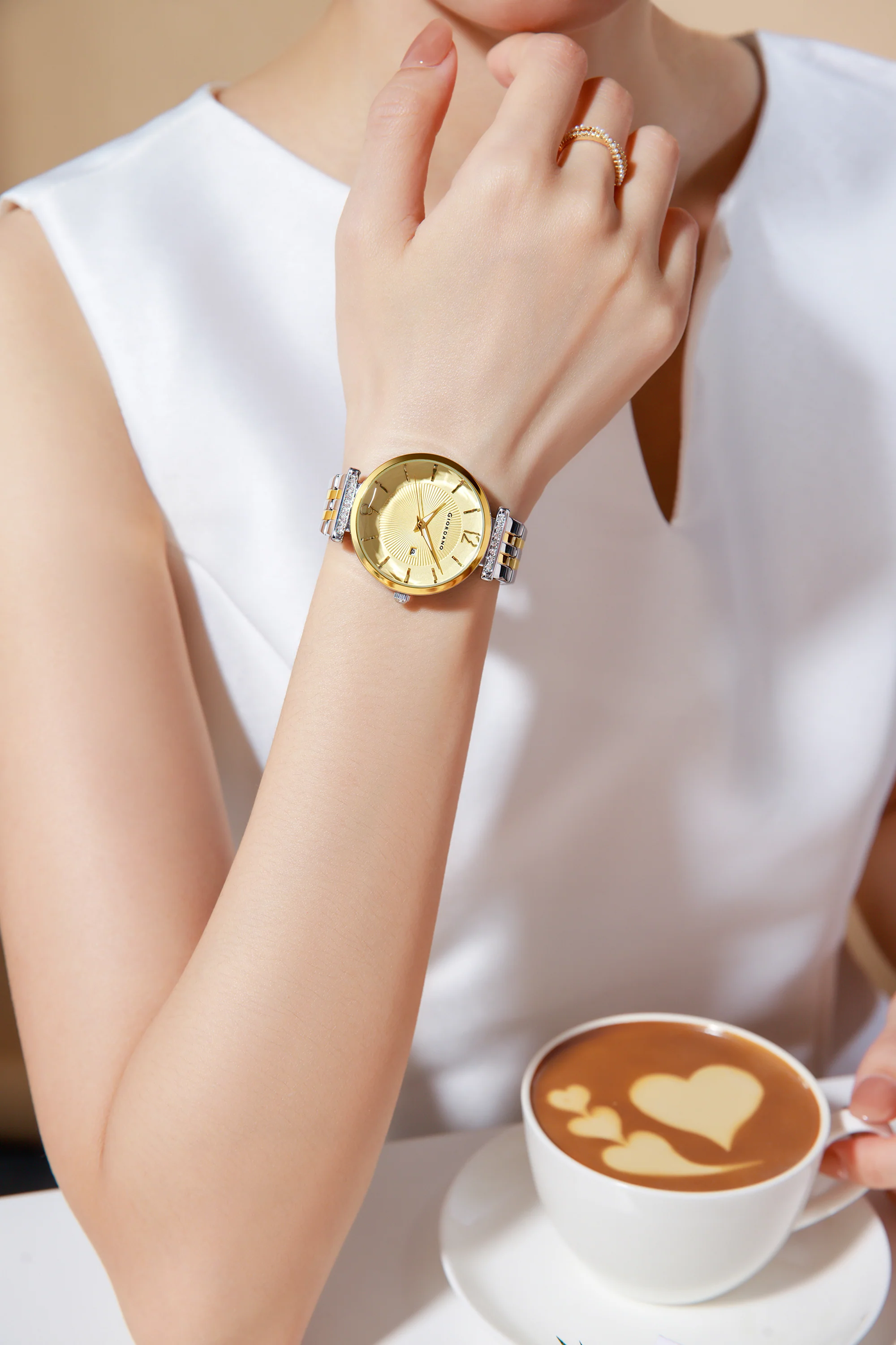 Giordano Exquisite Analog Watch for Women with Round cut glass Textured Dial, Stainless Steel strap and date display | GZ-60111-11 - Image 2